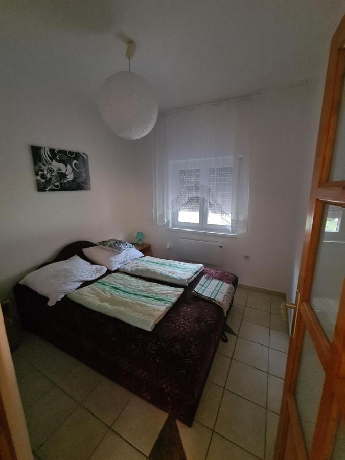 Zseki Apartman Hajdúszoboszló Exterior foto