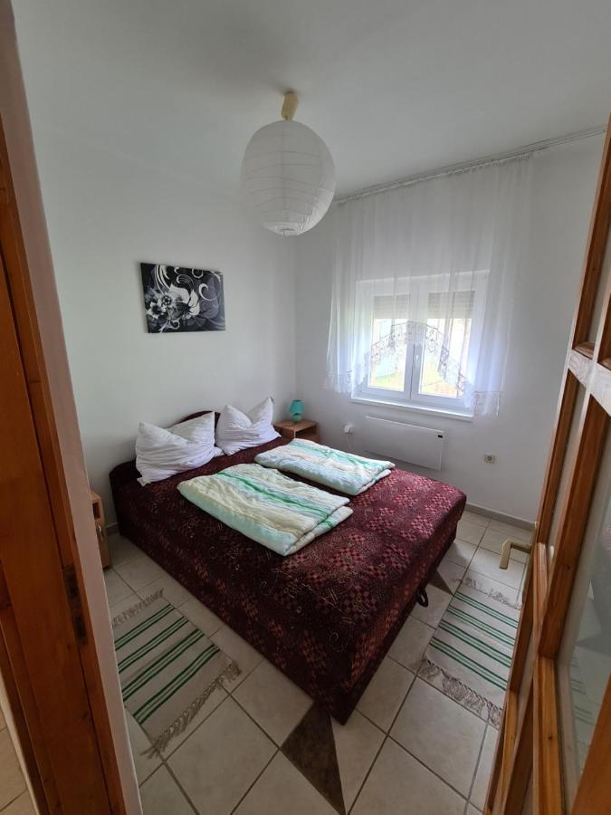 Zseki Apartman Hajdúszoboszló Exterior foto